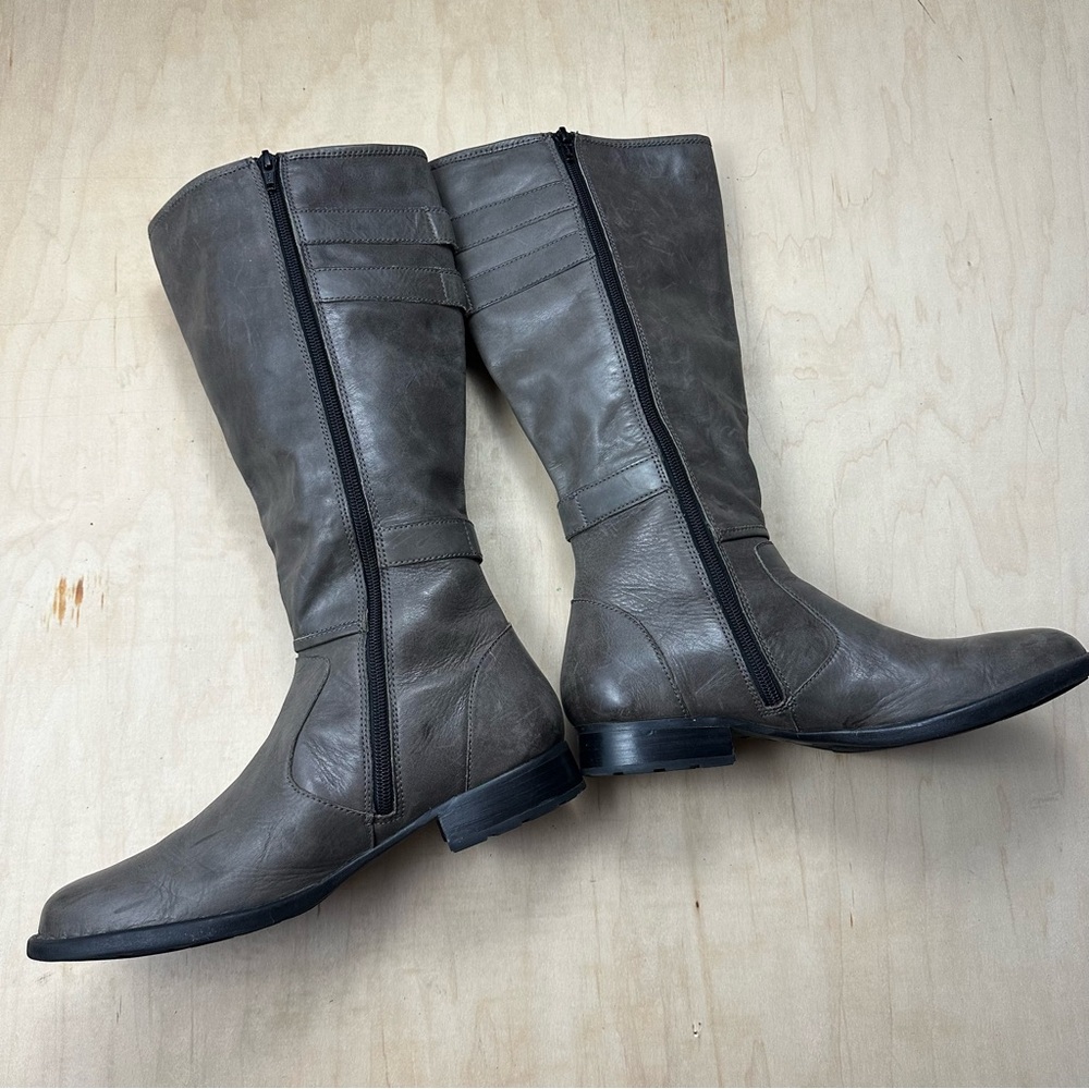 Born Gray Leather Buckle Boots - Picture 3 of 13